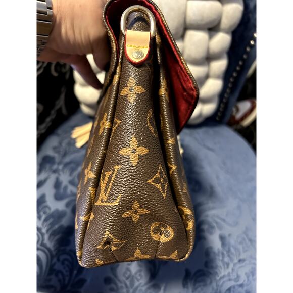 Discontinued Louis Vuitton Logo Croisette Damier Ebene in Near Mint Condition - Picture 6 of 13